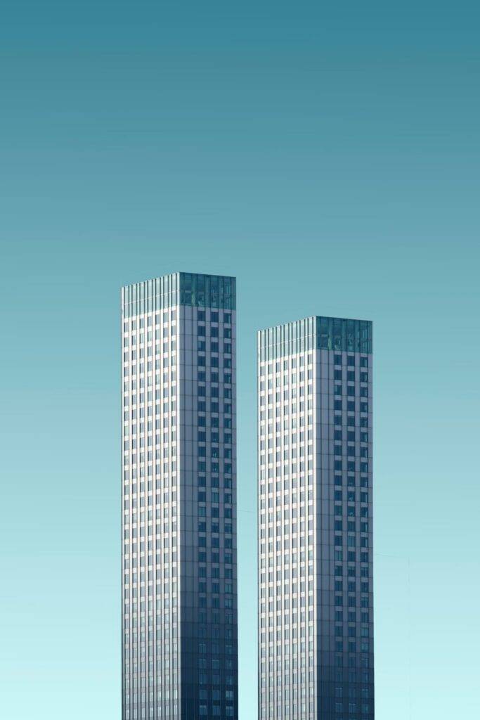 dos torres iguales como representación grafica de gemelo digital