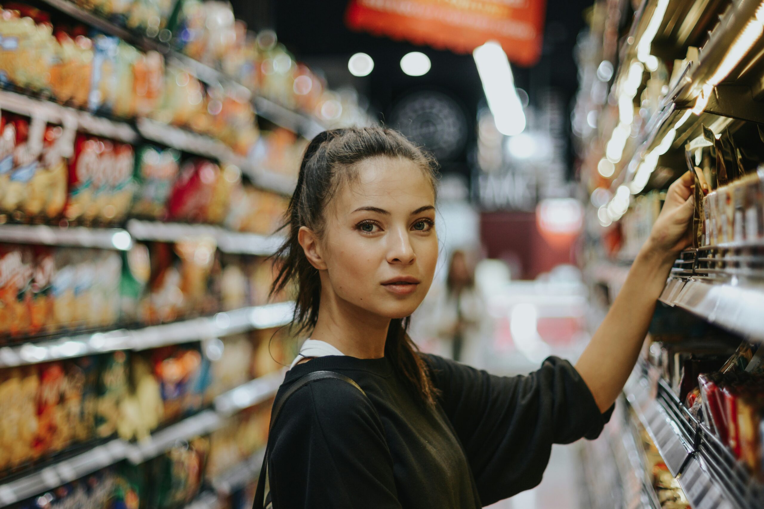 IA en retail: Ejemplos que redefinen la automatización y optimización de procesos 1 IA en retail scaled