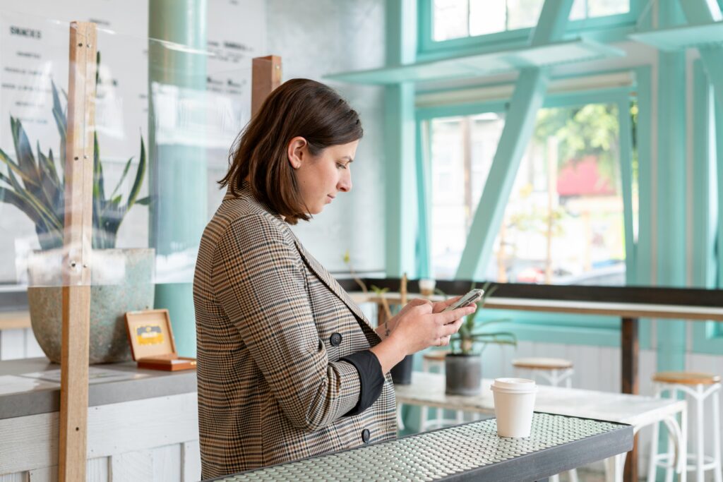 IA para viajes: rediseñar la experiencia turística desde la interfaz y el backoffice 1 IA para viajes como copiloto de agentes y personal de atencion decisiones mas rapidas clientes mejor atendidos
