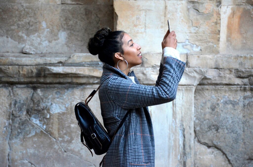 Ciudades inteligentes: IA, datos y middleware para una gestión urbana avanzada 4 Inteligencia turistica predictiva optimizacion de flujos y experiencia del visitante