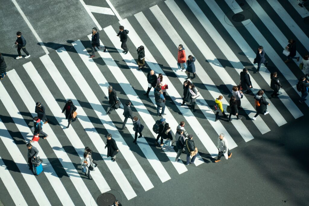 Ciudades inteligentes: IA, datos y middleware para una gestión urbana avanzada 2 Retos-de-gobernanza-y-seguridad en ciudades inteligentes