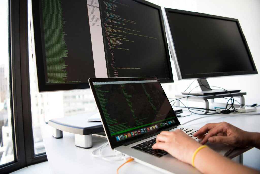 ¿Es la code generation el nuevo paradigma del desarrollo de software? 2 Como operacionalizar la code generation en tu organizacion