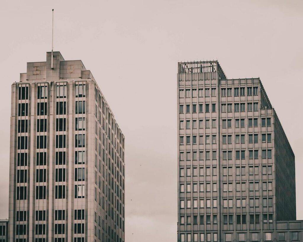 ¿Cuál es la mejor IA para programar? La respuesta está en cómo gobiernas tus modelos, no en cuál eliges. 4 mejor IA para programar 7